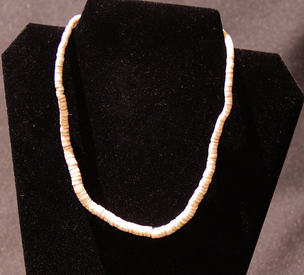 08 - Jewelry-New, Santo Domingo Shell necklace
1970