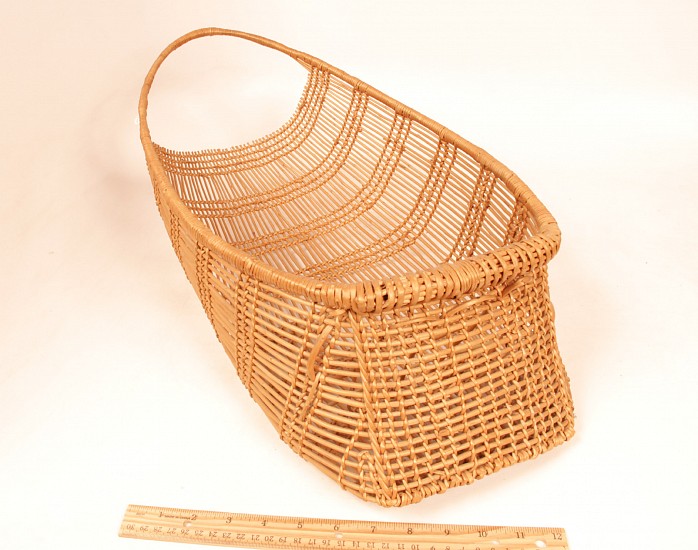 02 - Indian Baskets, Antique Hupa Basketry Cradle 21" x 11" x 6" c.1910 - Excellent condition