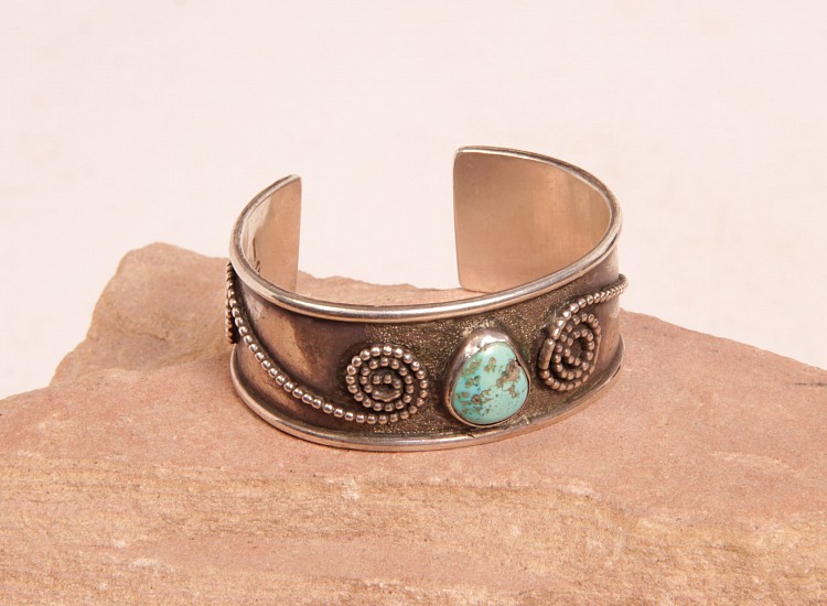 08 - Jewelry-New, Navajo Cuff Bracelet: Light Turquoise Setting, Swirl Motif with Silver Beads (5.5" + 1" gap)
c. 1960s, Sterling Silver and Turquoise